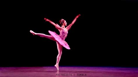 Ballerina GIF - Find & Share on GIPHY