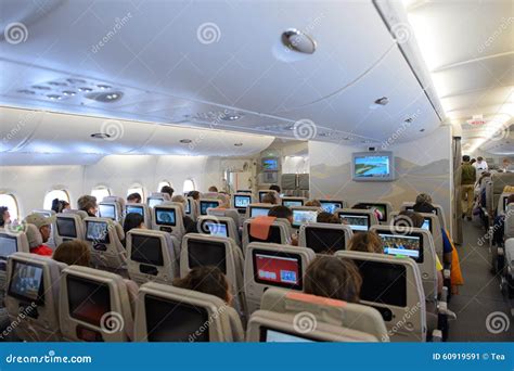 Inside Emirates Airbus A380-800 - bmp-klutz