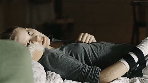 Naked Elisa Schlott in Marie Brand und der schöne Schein