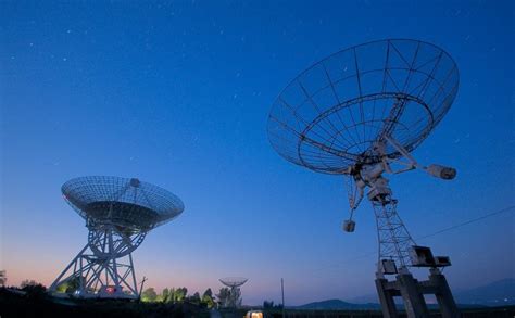 What is a Radio Telescope: Learn More About These Giant Antennas