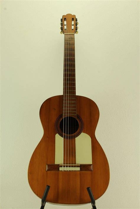 Alfonso Checa 1a 1960 Vintage Guitar World