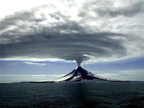 Augustine Eruption 2006 | A shot of the Augustine volcano to… | Flickr