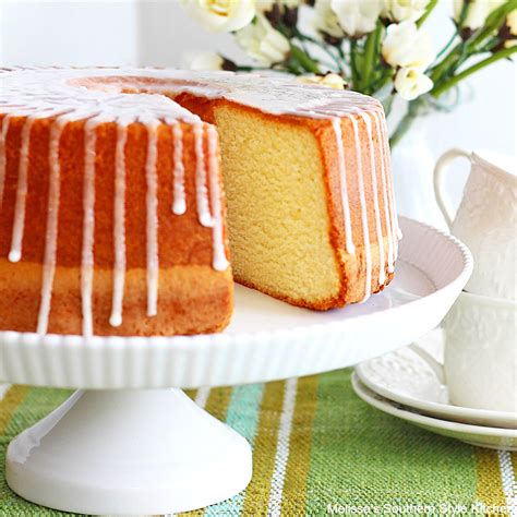 Lemon Sour Cream Pound Cake