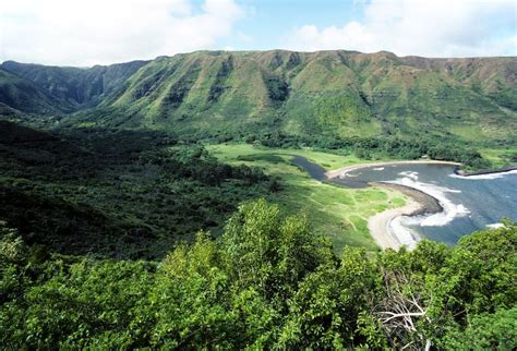Island of Molokai Archives | Maui Accommodations Guide