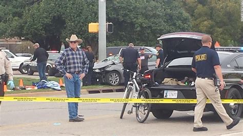 4 Dead After Car Hits Crowd At Oklahoma State Parade Cnn