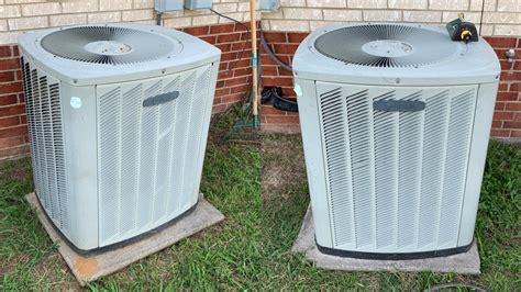 Dual Zone Trane Xb Central Air Conditioners Starting Up