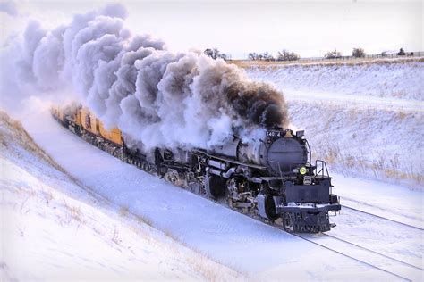 Union Pacific 4014 : r/pics