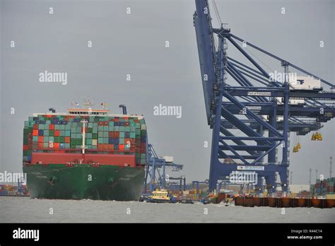 World's largest container ship Stock Photo - Alamy