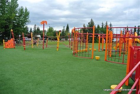 Avondale Park Playground, Grande Prairie, AB - calgaryplaygroundreview.com