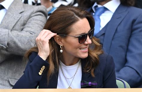 Kate Middleton's Ray-Ban Sunglasses Are 30% Off for Black Friday ...