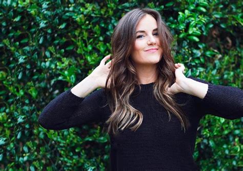 7 Hot Sexy Kailey Dickerson Bikini Pics