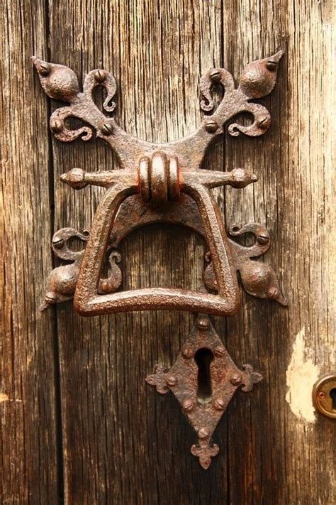 Dishfunctional Designs Knock Knock Who S There Awesome Antique Door