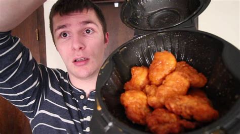 Wing Wednesday Pizza Hut Spicy Garlic Review YouTube