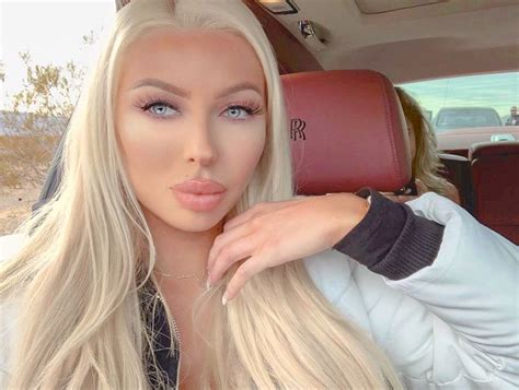 𝓚𝓪𝔂𝓵𝓪 𝓚𝓲𝓼𝓼 Blonde beauty Hair styles Blonde