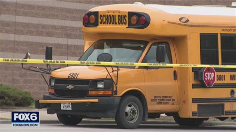 School Bus Hit By Gunfire Milwaukee Police Seek Suspects