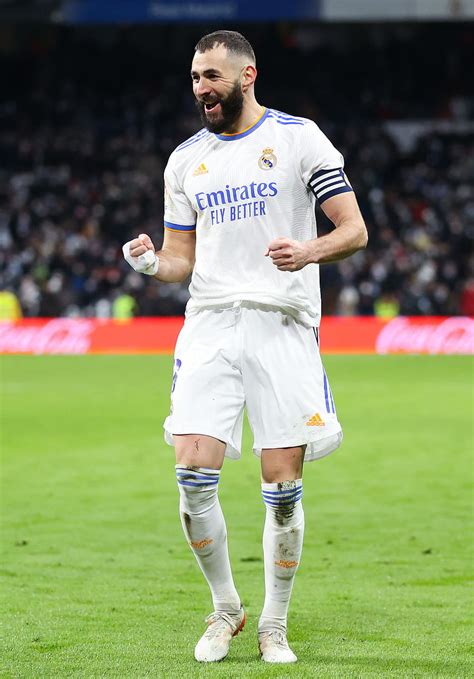 Karim Benzema Soccer Kb9 Realmadrid Halamadrid Captain Football