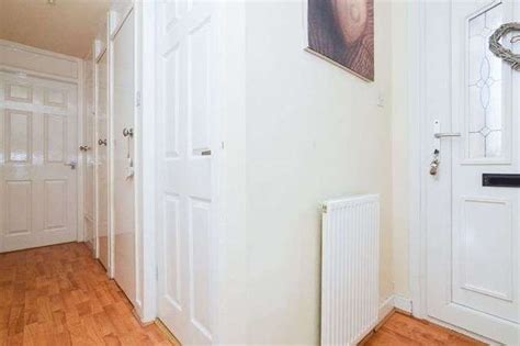 2 Bedroom Flat For Sale In Calder Grove Edinburgh Eh11