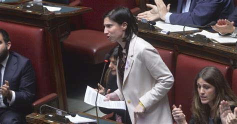 Governo Sfida Meloni Schlein Affondo Dem Su Lavoro E Diritti Il