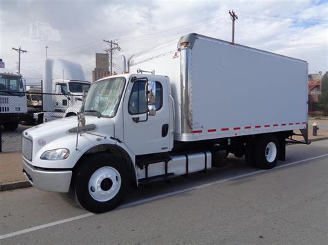 Dry Cargo-Delivery Box Trucks For Sale In Saint Louis, Missouri - 22 ...