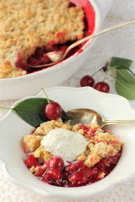 Sour Cherry Cobbler With A Rich Biscuit Crumble Topping Kitchen Frau