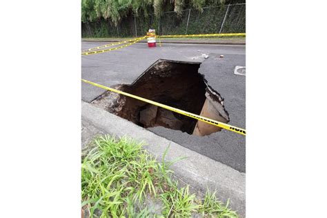 Así quedó carretera en Tibás tras hundimiento FOTO Telediario Costa Rica