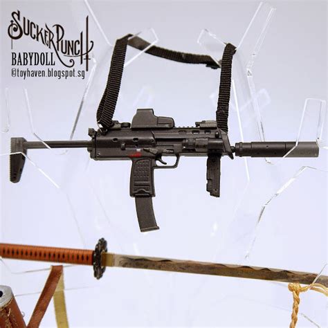 Toyhaven Review Hot Toys Sucker Punch Th Scale Babydoll Emily Browning Collectible