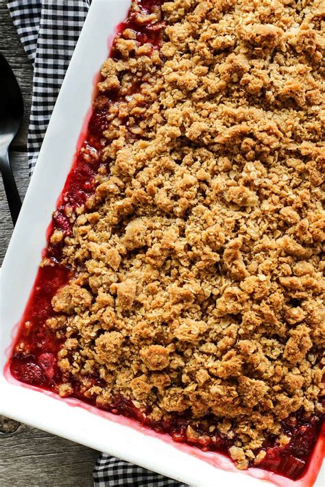 Old Fashioned Strawberry Rhubarb Crisp Easy Rhubarb Recipe