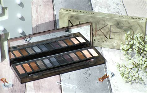 Urban Decay Naked Smoky Palette Review