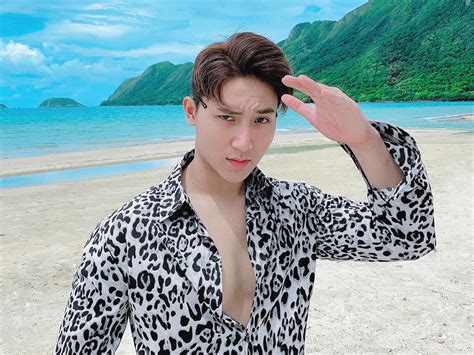 Sau hot girl Trứng rán cần mỡ lại thêm một hiện tượng thả thính làm chao đảo MXH gương mặt