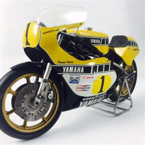 Kenny Roberts Yzr Motorcycles Motorcycle Accessories On Carousell