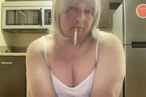 Short Wig And Cigarettes Nude Pics XHamster