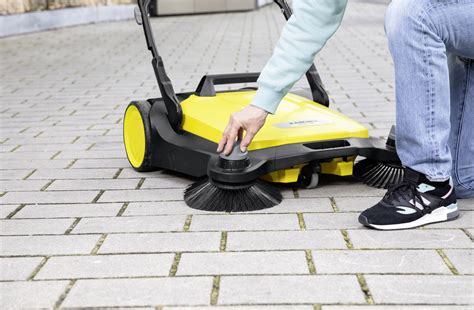 Karcher S 6 Twin Outdoor Mechanical Push Sweeper S6 1766 4600