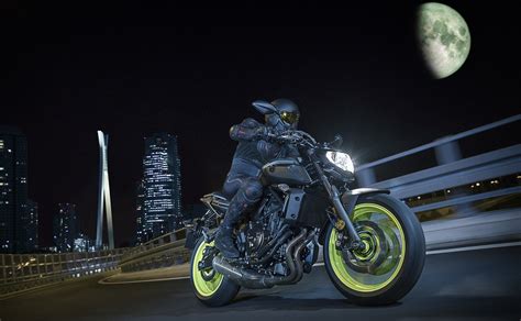 Yamaha MT 07 ficha técnica y fotos