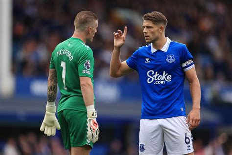 James Tarkowski Là Ai Sự Nghiệp Đời Tư Cầu Thủ Người Anh