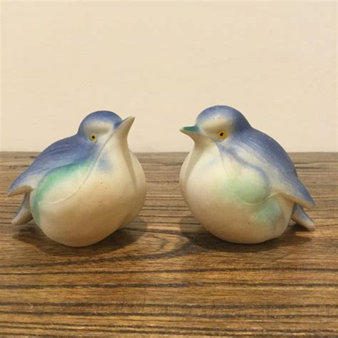 Dining Serving Salt Pepper Shakers Vintage Singing Blue Bird Salt