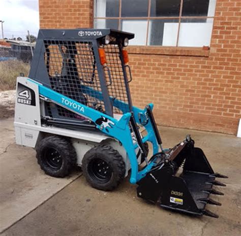 Hire Combo Bobcat And Tip Truck Skid Steer Loaders Hireseeking