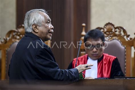 SIDANG PK OC KALIGIS ANTARA Foto