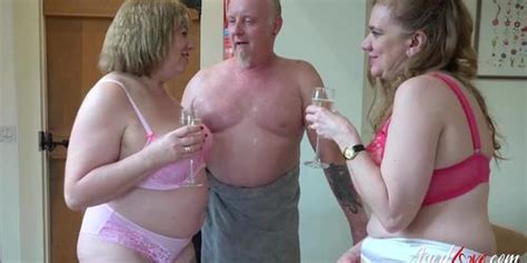 Threeome Sex Suprise Lily May Gloria A Riyeesa Tnaflix