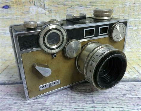 Vintage Argus C3 Brick 35mm Camera Unte W F35 Lens Cintar Overseas