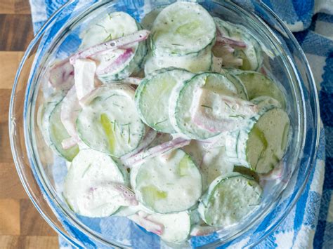 Sour Cream Cucumber Salad – 12 Tomatoes