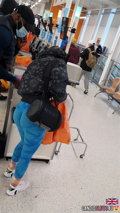 BBC Babe Shows Off Tight Booty In Blue Leggings CS U Spandex Leggings Yoga Pants Forum