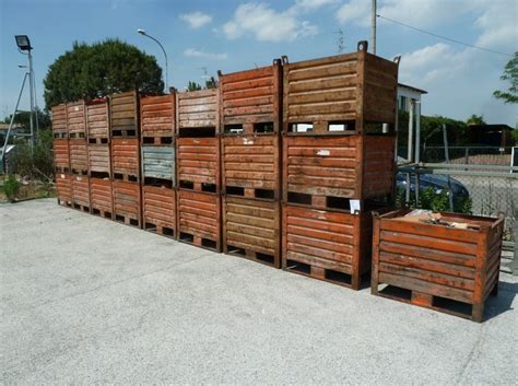 Approx 25 800x850x1000 Mm Steel Pallet Containers