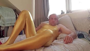 Spandex Amarillo Brillante XVIDEOS