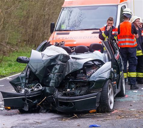 Unfall Ein Toter Und Drei Verletzte News Nordbayerischer Kurier