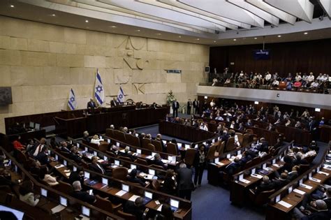 Israel dissolves Parliament, faces fifth election in four years