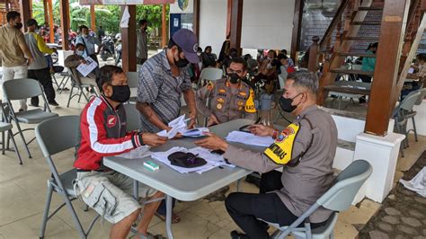 Arahan Kapolres Batu Bara Dalam Monitoring Penyaluran Bantuan Minyak Goreng