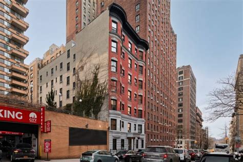 Mayor Adams Shutters Illegal Hotel at 258 West 97th Street, Announces New Affordable Housing ...