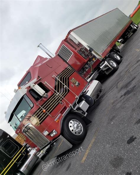 Show Trucks Big Rig Trucks Cars Trucks Old Lorries Trailers Cab