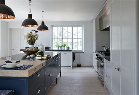 5 Worktops That Look Beautiful With A Dark Blue Kitchen Houzz Uk