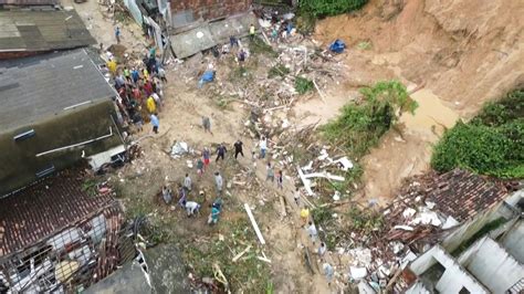 Aumentó A 106 La Cifra De Muertos Por Las Lluvias En Brasil Mientras